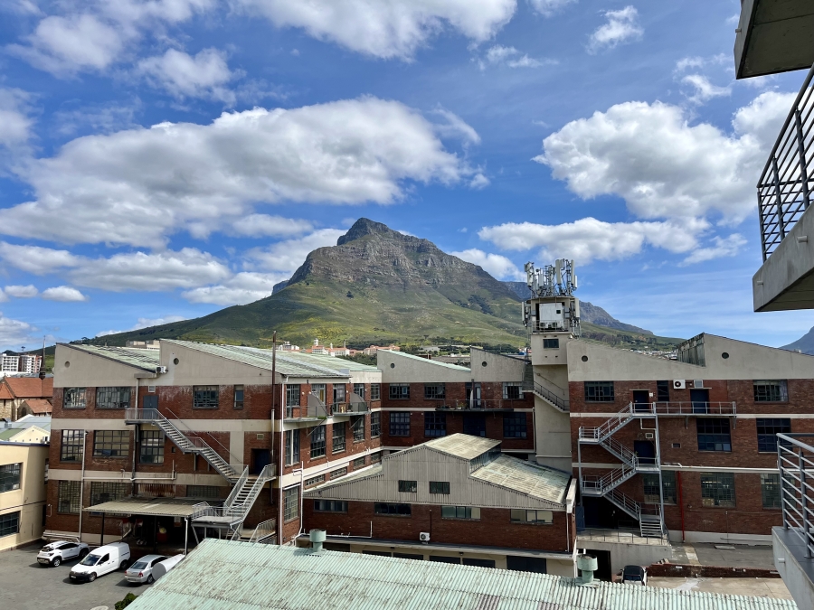 2 Bedroom Property for Sale in Observatory Western Cape
